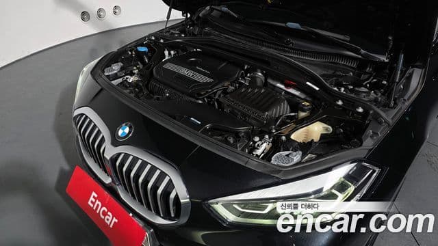 BMW 1 Series 2021 — ფოტო 6/20