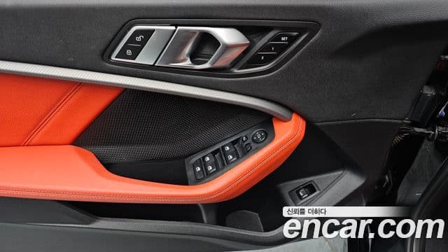 BMW 1 Series 2021 — ფოტო 17/20
