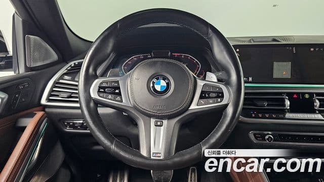 BMW X6 2021 — ფოტო 16/20