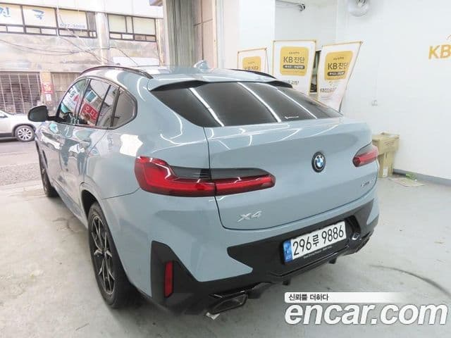 BMW X4 2022 — Photo 4/20
