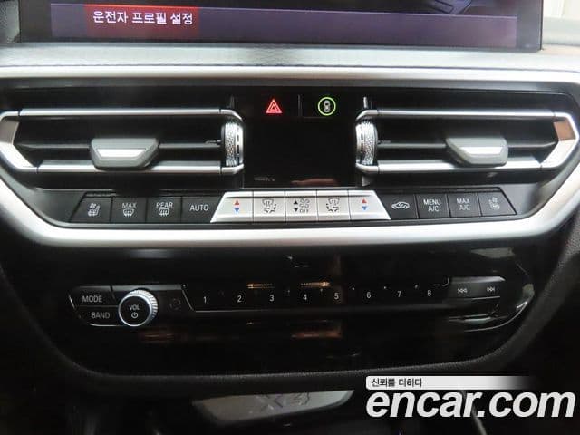 BMW X4 2022 — Photo 10/20