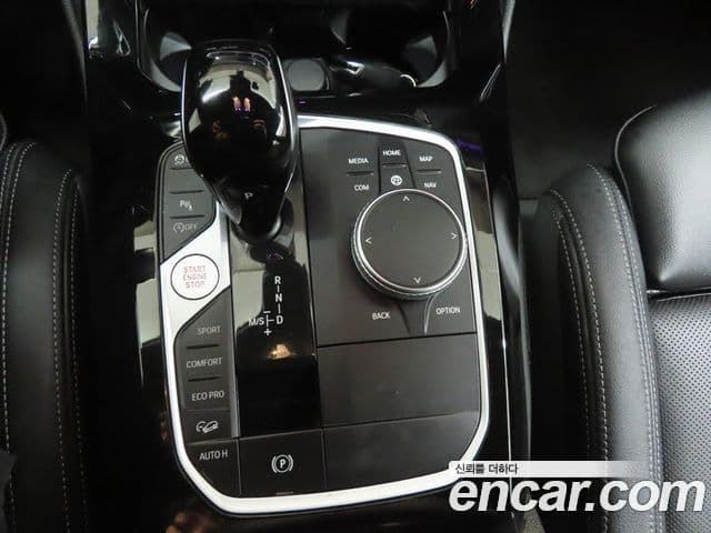 BMW X4 2022 — Photo 11/20