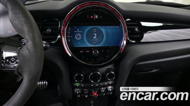 Mini Cooper S 2022 — Фото 14/20