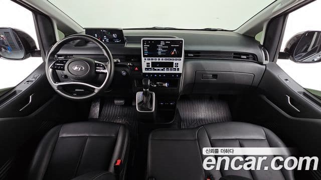 Hyundai Staria 2022 — ფოტო 7/20