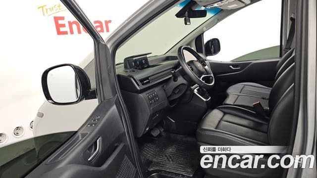 Hyundai Staria 2022 — ფოტო 10/20