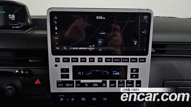 Hyundai Staria 2022 — фото 14 из 20