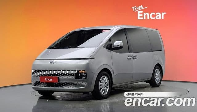 Hyundai Staria 2022 — ფოტო 1/20