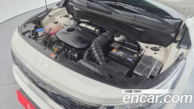 Kia Seltos 2021 — ფოტო 6/20