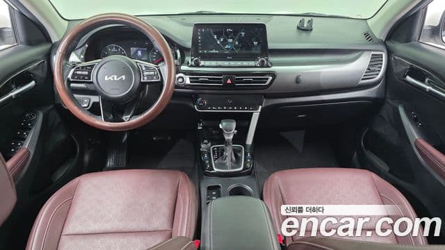 Kia Seltos 2021 — фото 7 из 20