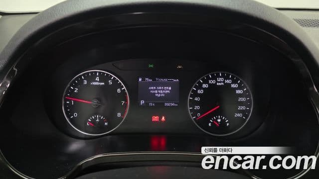 Kia Seltos 2021 — ფოტო 8/20