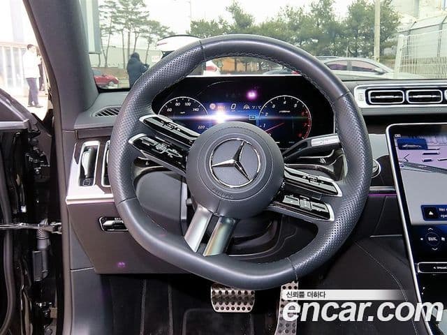 Mercedes-Benz S-Class 2025 — ფოტო 7/20