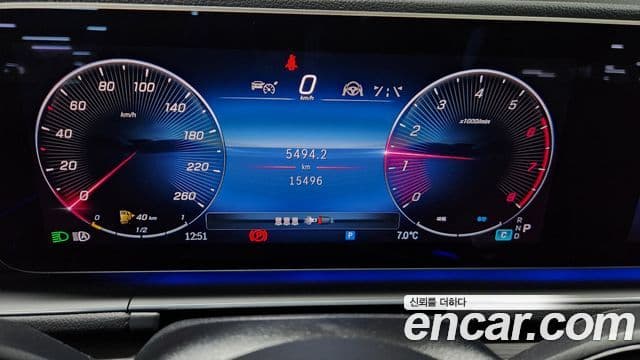 Mercedes-Benz GLE-Class 2024 — ფოტო 8/18