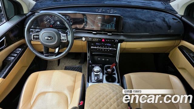 Kia Carnival 2021 — Photo 2/20