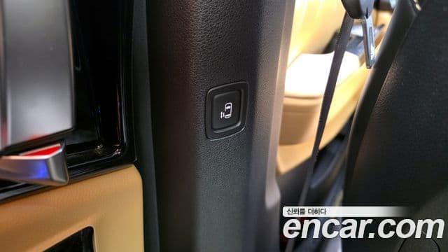 Kia Carnival 2021 — Photo 15/20