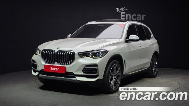 BMW X5 2022 — Фото 1/20