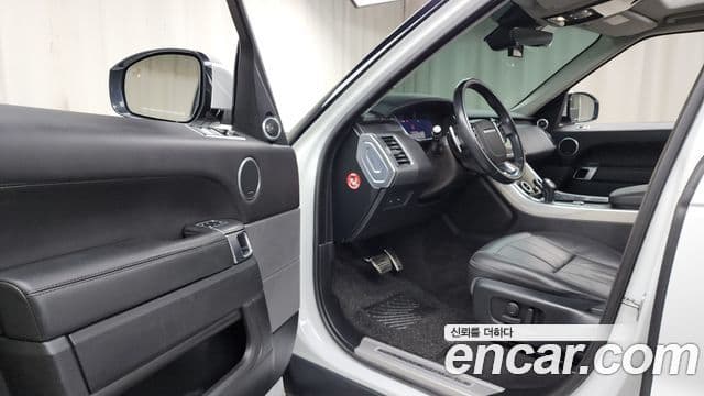 Land Rover Range Rover Sport 2018 — ფოტო 4/20