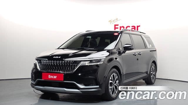 Kia Carnival 2023 — Фото 1/20