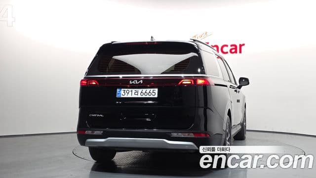 Kia Carnival 2023 — Фото 4/20