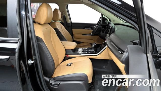 Kia Carnival 2023 — Фото 10/20