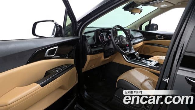 Kia Carnival 2023 — Фото 11/20