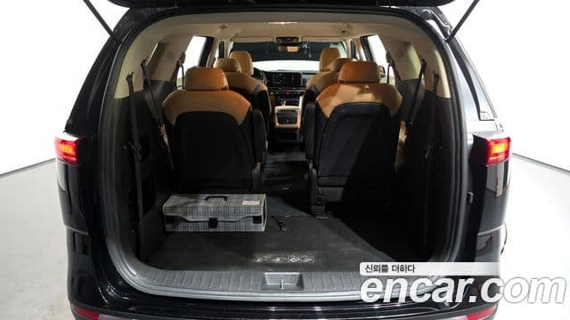 Kia Carnival 2023 — Фото 20/20