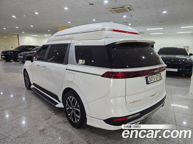 Kia Carnival 2021 — Фото 2/20