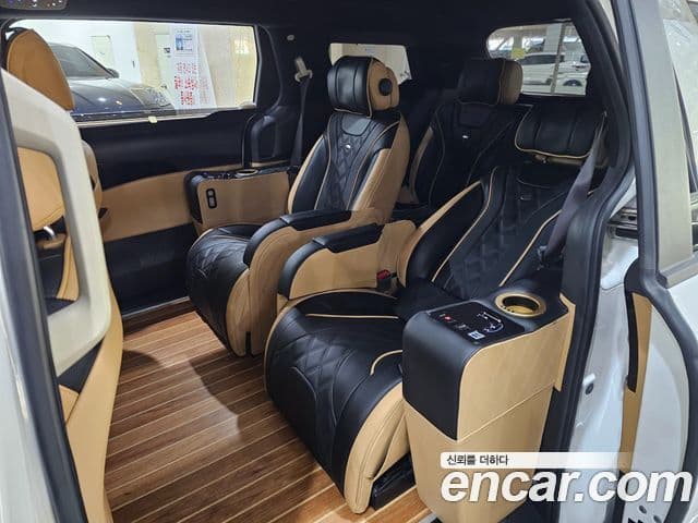 Kia Carnival 2021 — Фото 12/20