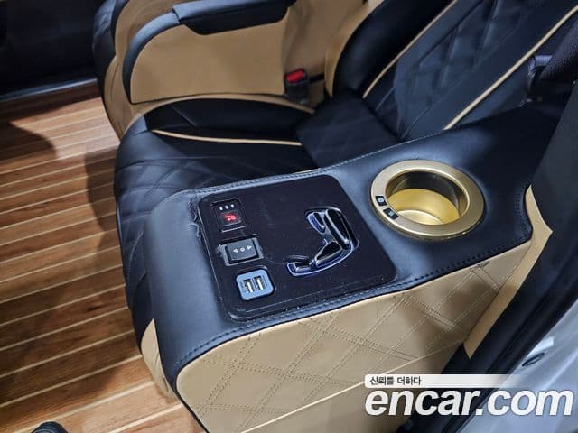 Kia Carnival 2021 — Фото 14/20