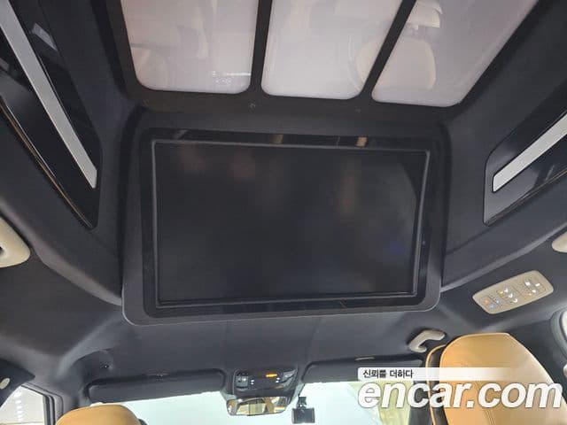 Kia Carnival 2021 — Фото 19/20