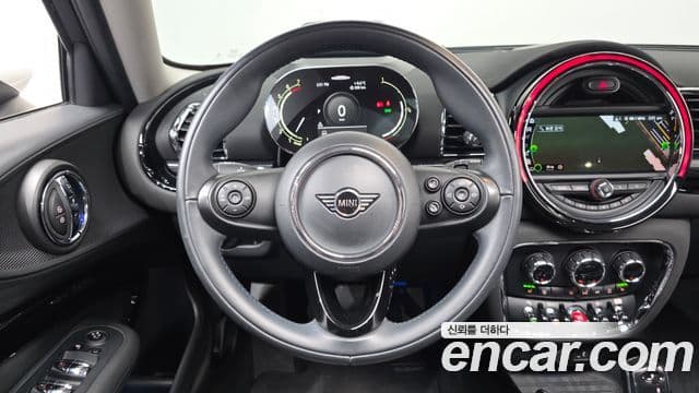 Mini Cooper Clubman 2020 — ფოტო 13/20