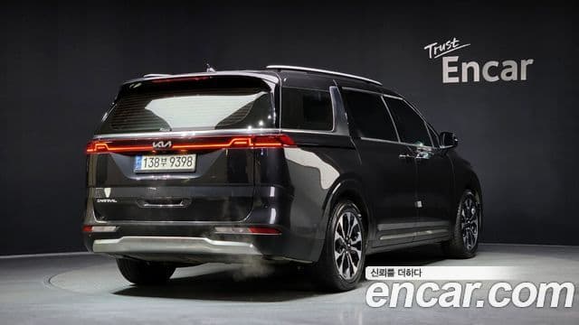 Kia Carnival 2022 — Фото 2/20