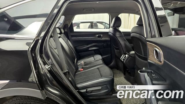 Kia Sorento 2021 — ფოტო 12/20