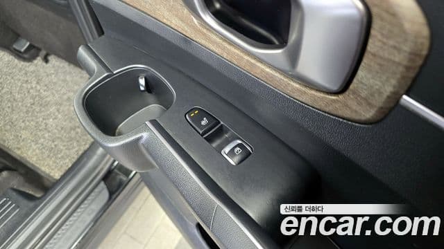 Kia Sorento 2021 — ფოტო 19/20