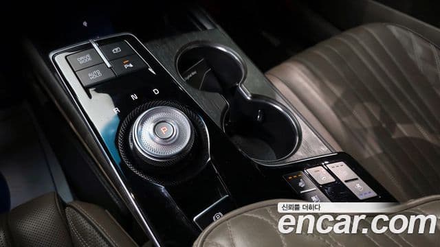 Kia K8 2022 — Şəkil 9/20