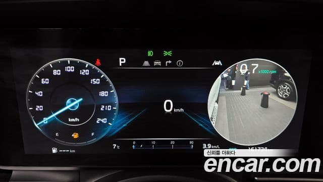 Kia Carnival 2021 — ფოტო 7/20