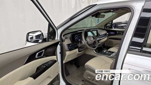 Kia Carnival 2021 — ფოტო 9/20