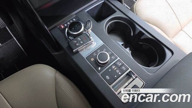 Land Rover Discovery 5 2018 — Şəkil 20/20