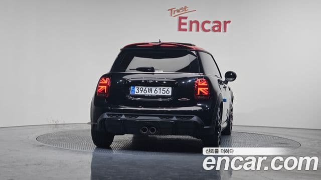 Mini Cooper S 2022 — фото 4 из 20