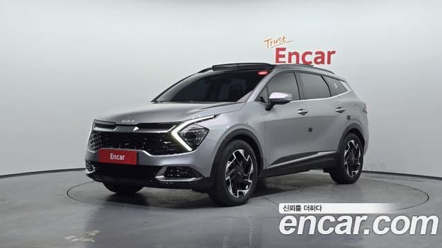 Kia Sportage 2023 — ფოტო 1/20
