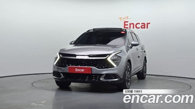 Kia Sportage 2023 — ფოტო 3/20