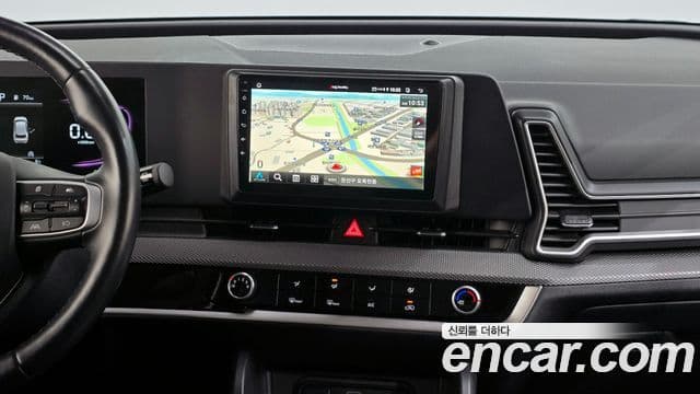 Kia Sportage 2023 — ფოტო 14/20
