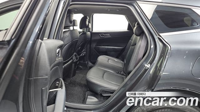 Kia Sportage 2021 — ფოტო 11/20