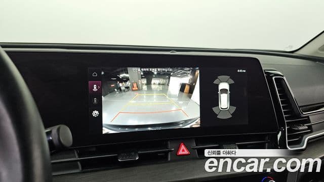 Kia Sportage 2021 — ფოტო 17/20