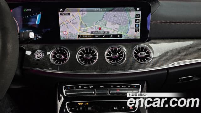 Mercedes-Benz E-Class 2021 — ფოტო 14/20