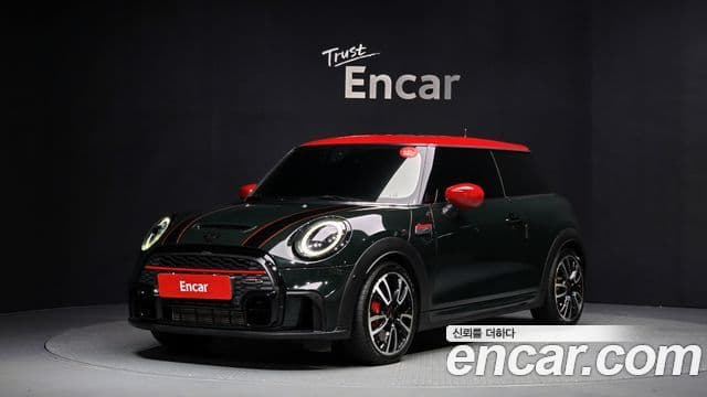Mini Cooper S 2022 — Фото 9/20