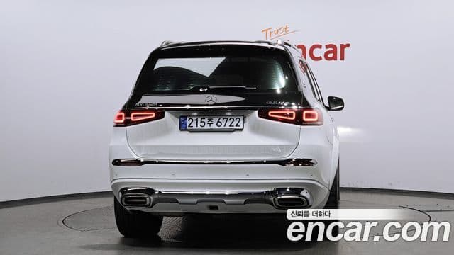 Mercedes-Benz GLS-Class 2022 — Photo 8/20