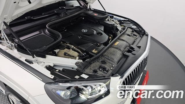 Mercedes-Benz GLS-Class 2022 — Photo 17/20