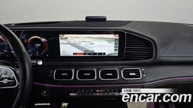 Mercedes-Benz GLS-Class 2022 — Photo 1/20