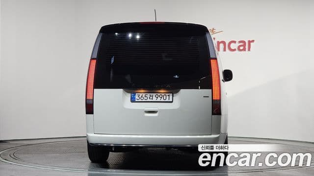 Hyundai Staria 2022 — ფოტო 3/20