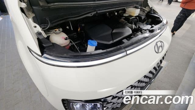 Hyundai Staria 2022 — ფოტო 5/20